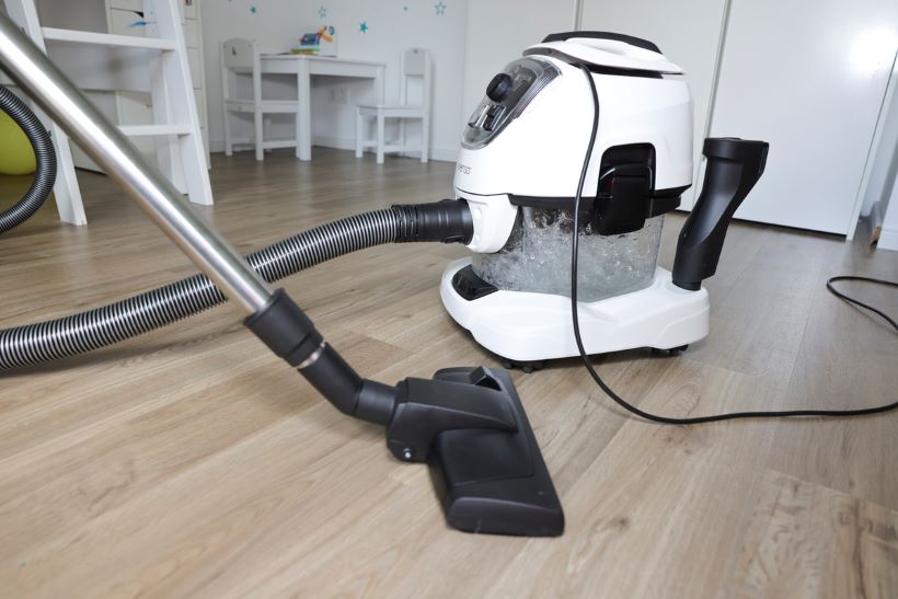 Staubsauger mit Wasserfilter
